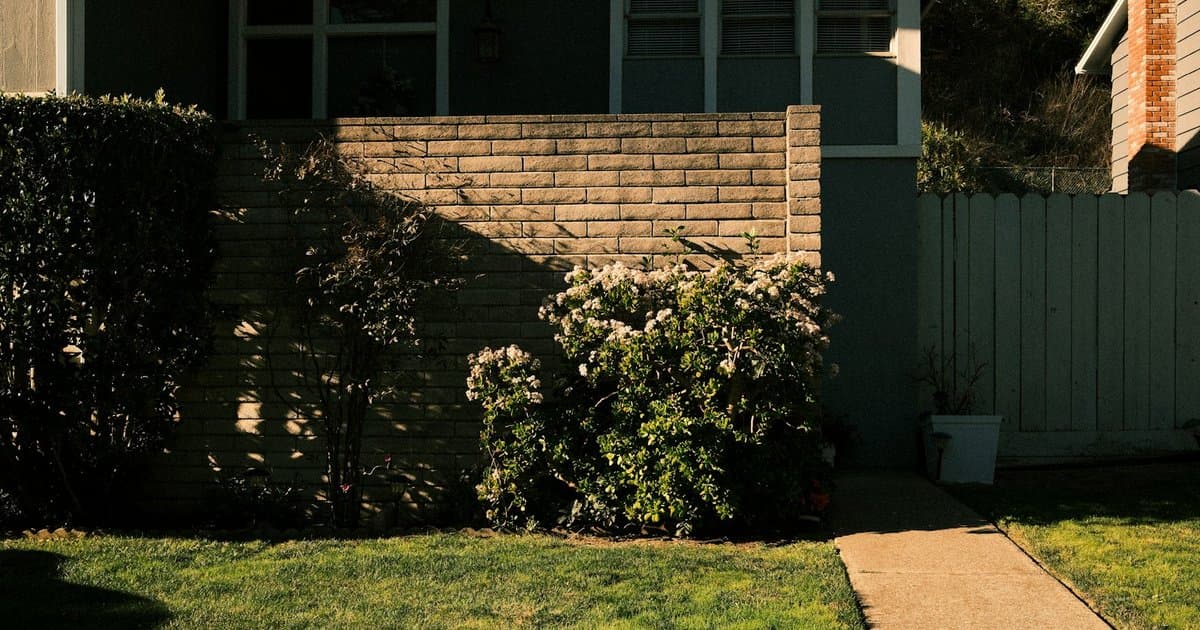 Your Dallas Home Isn't Selling: Price Cut or Concessions?