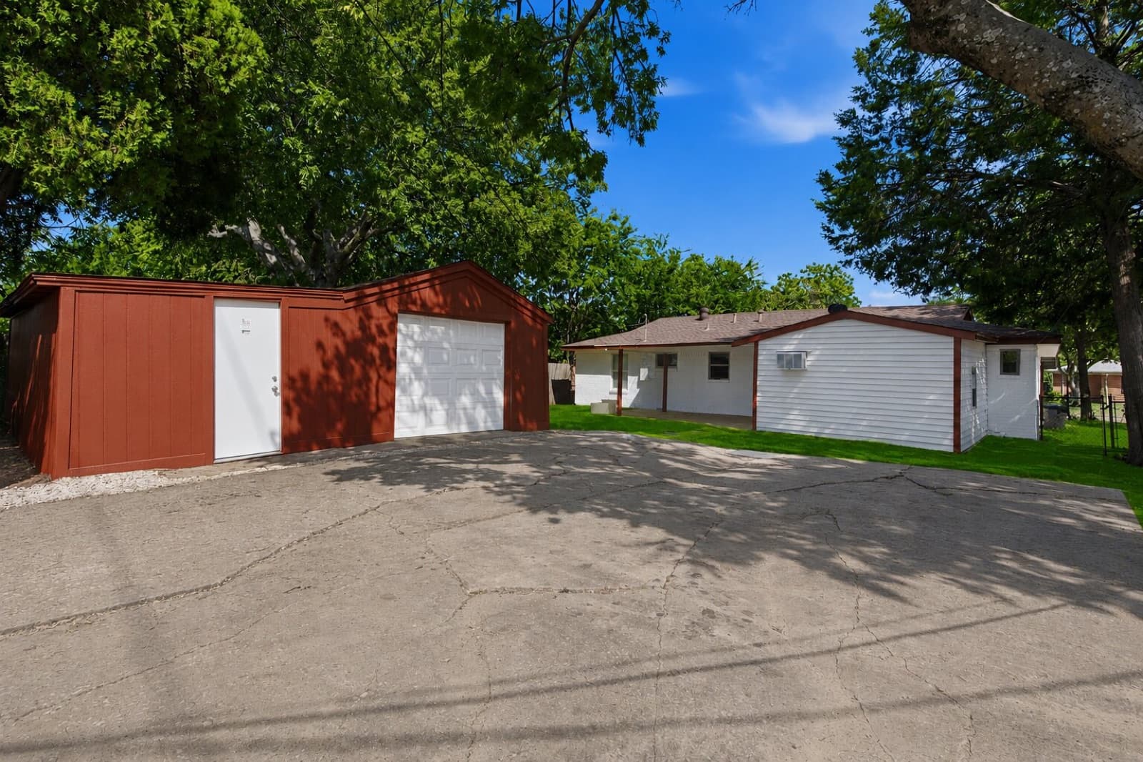 3725 Sheryl Drive