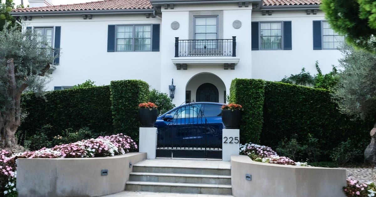 Brentwood Park, LA: What a $26M Sale Reveals About the Market