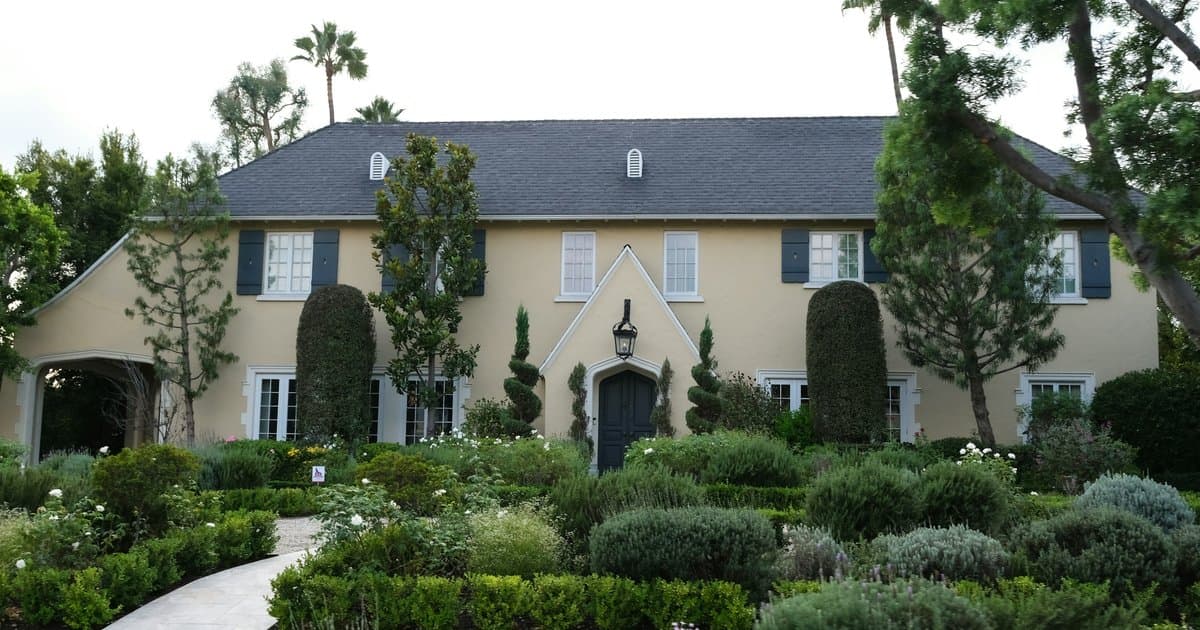 CLUE Report: What LA Home Buyers Need to Know Before Closing