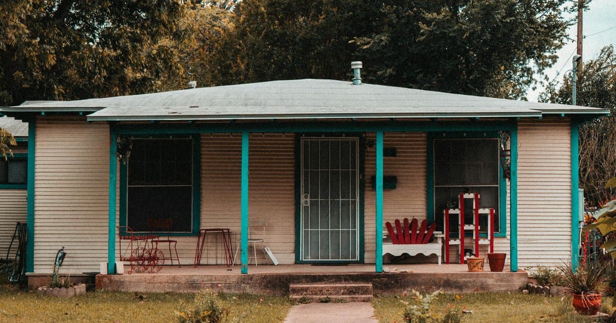 What Does a Renovated House in Devonshire, Dallas Sell For?