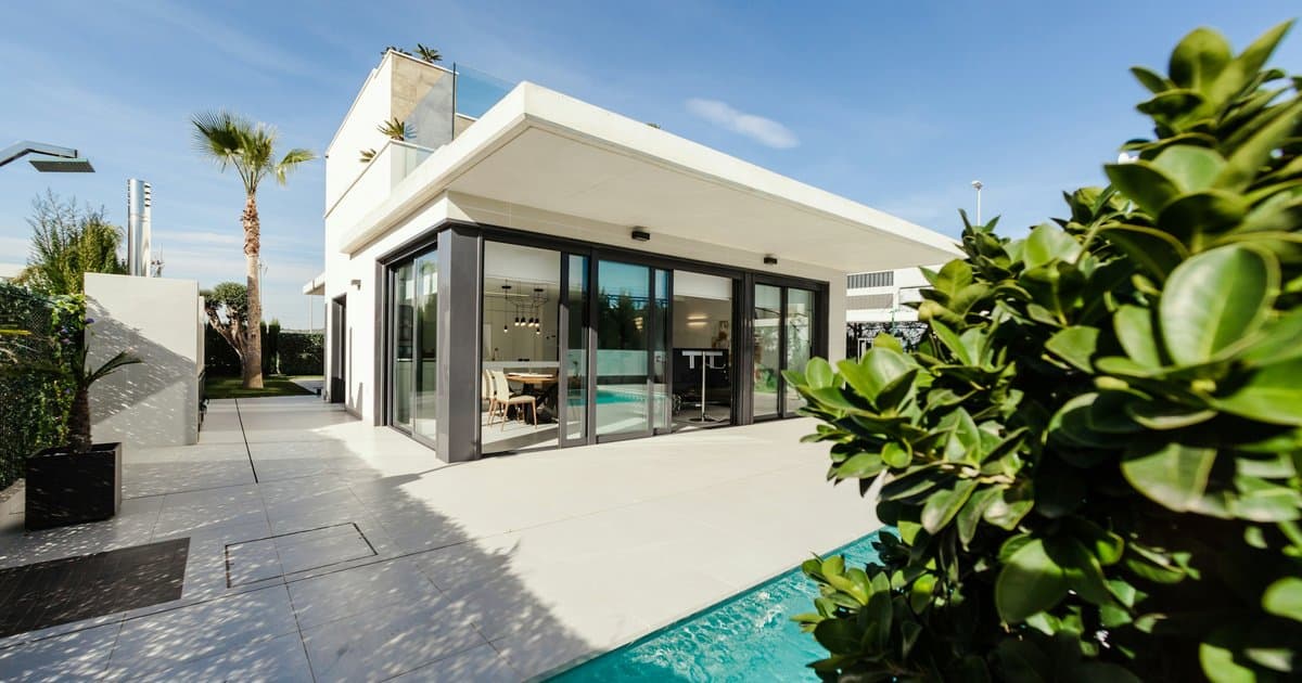 Earnest Money in California: What LA Buyers Need to Know Before They Wire the Deposit