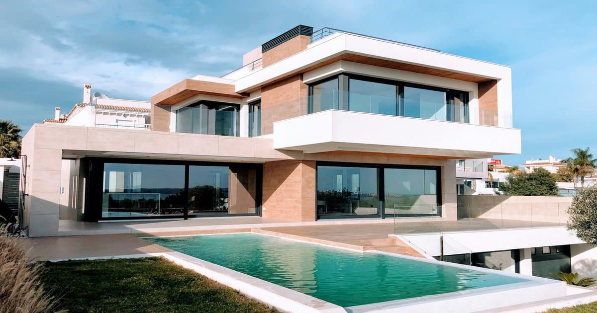 HOA Documents in Texas: What Dallas Buyers Must Review Before Closing