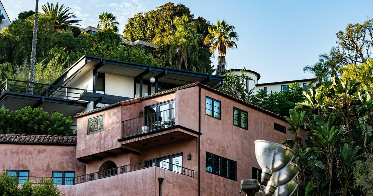 Buying in LA Wildfire Zones: How to Solve the Insurance Problem