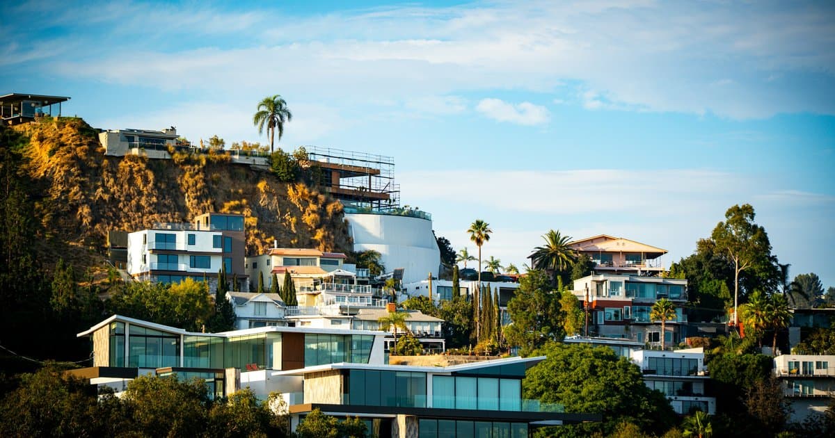 What Does It Actually Cost to Live in Bel Air's Roscomare Valley?