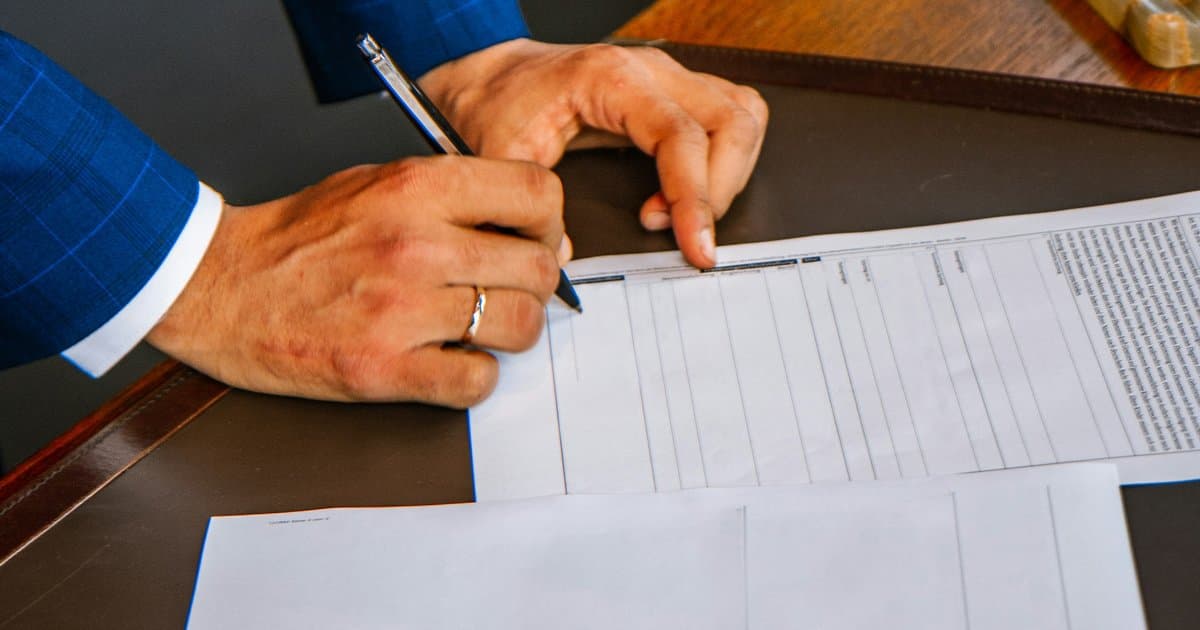 Why Your Non-Borrowing Spouse Has to Sign at Closing in Texas: What Dallas Buyers Need to Know