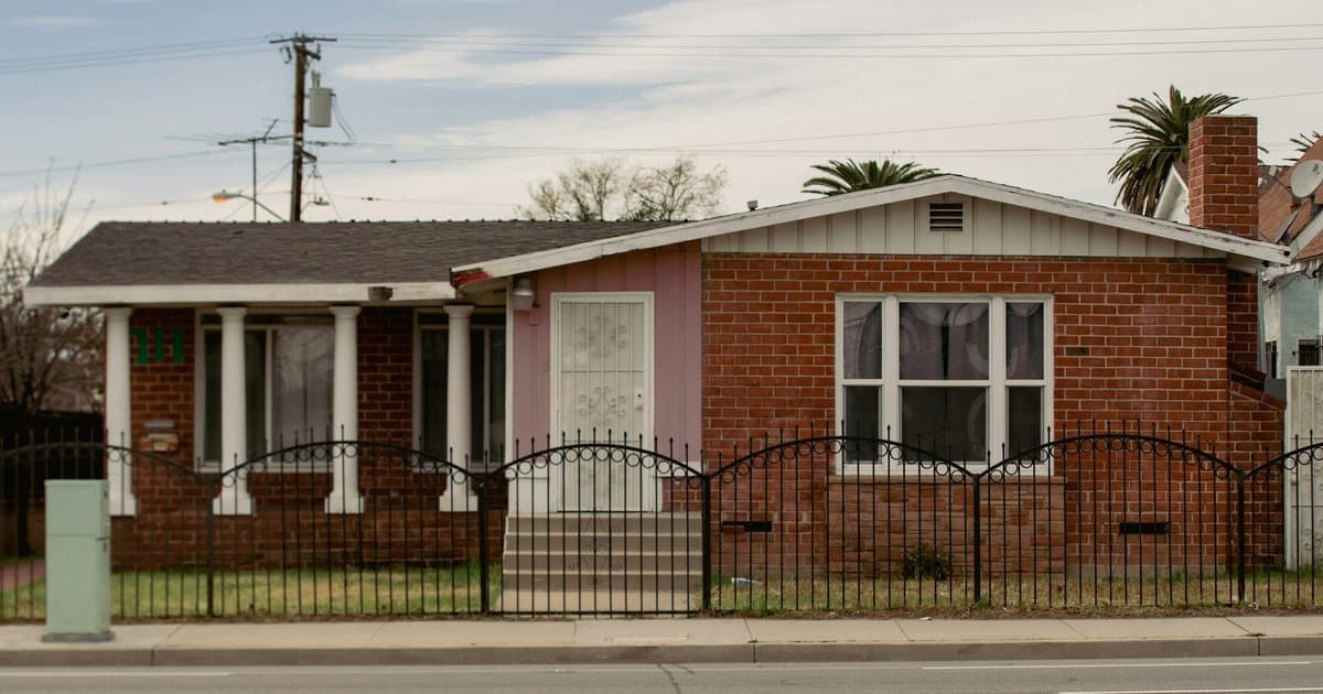 What Does It Cost to Buy in the Wilton Historic District Near Larchmont?