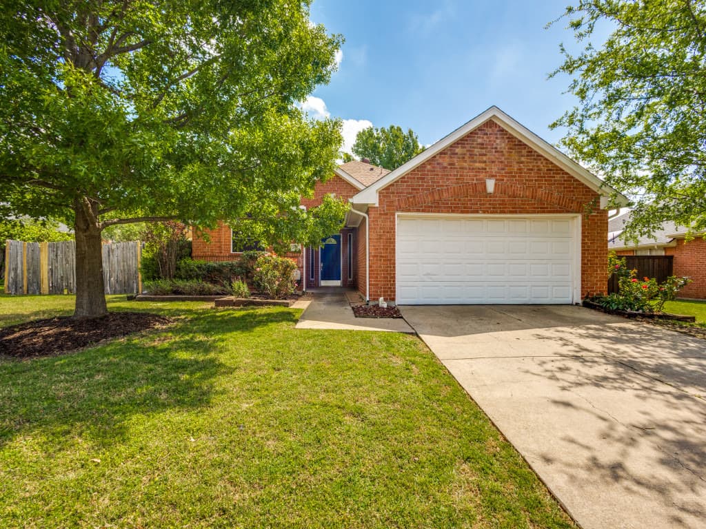 808 Canyon Valley Drive