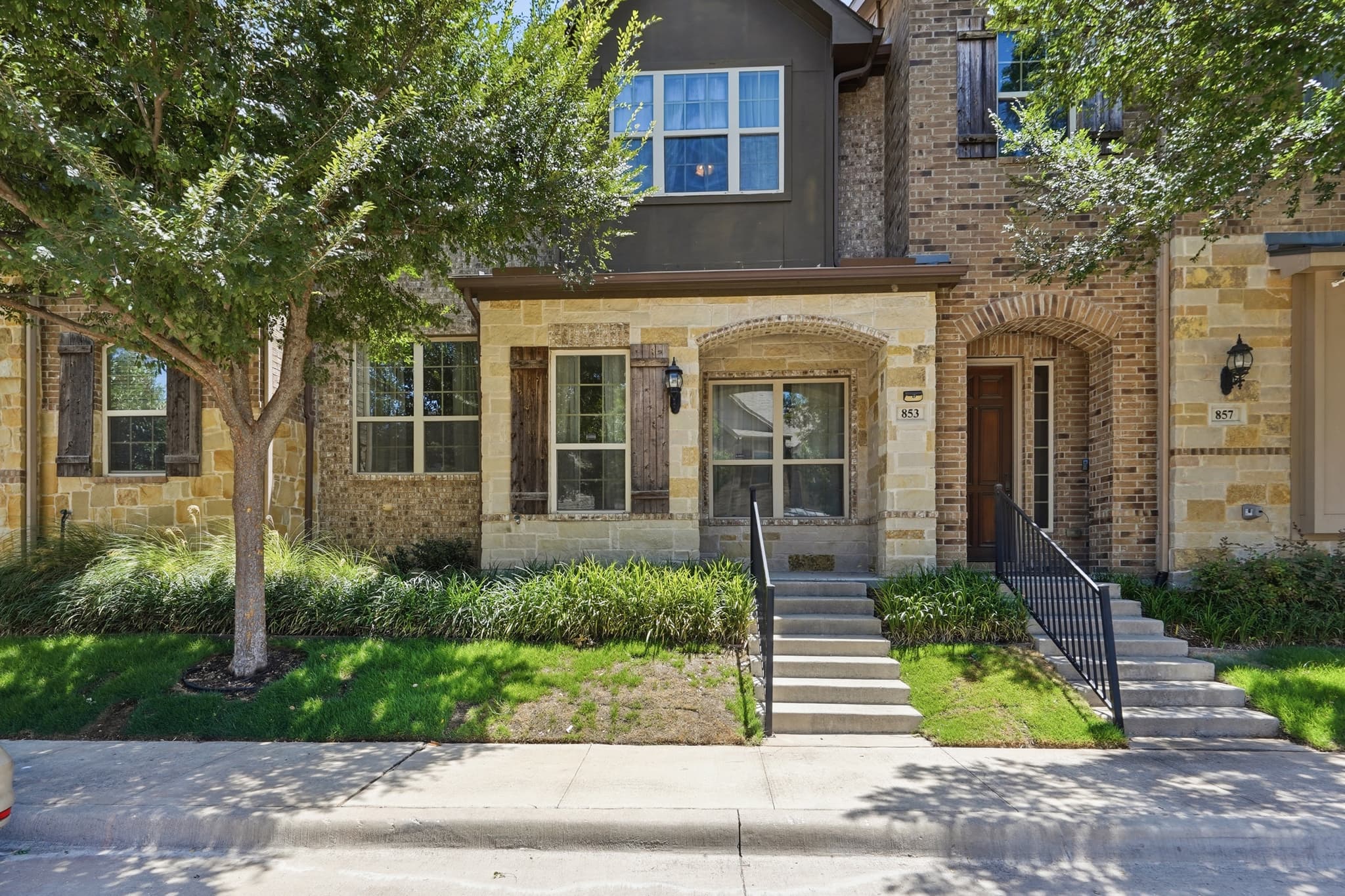 853 Rohan Drive
