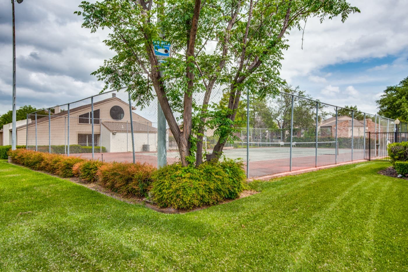 13128 Burninglog Lane