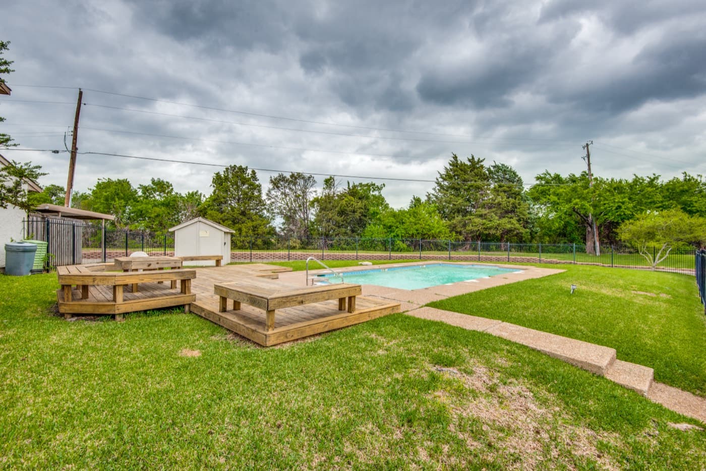 13128 Burninglog Lane