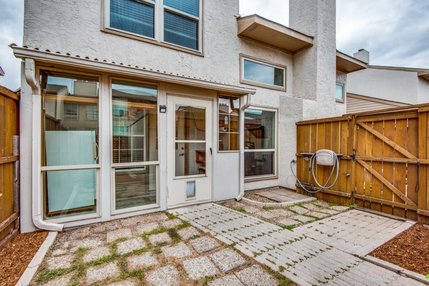 13128 Burninglog Lane