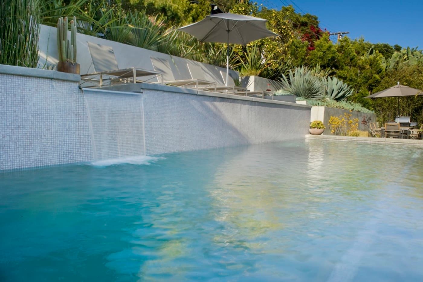 1360 Londonderry
