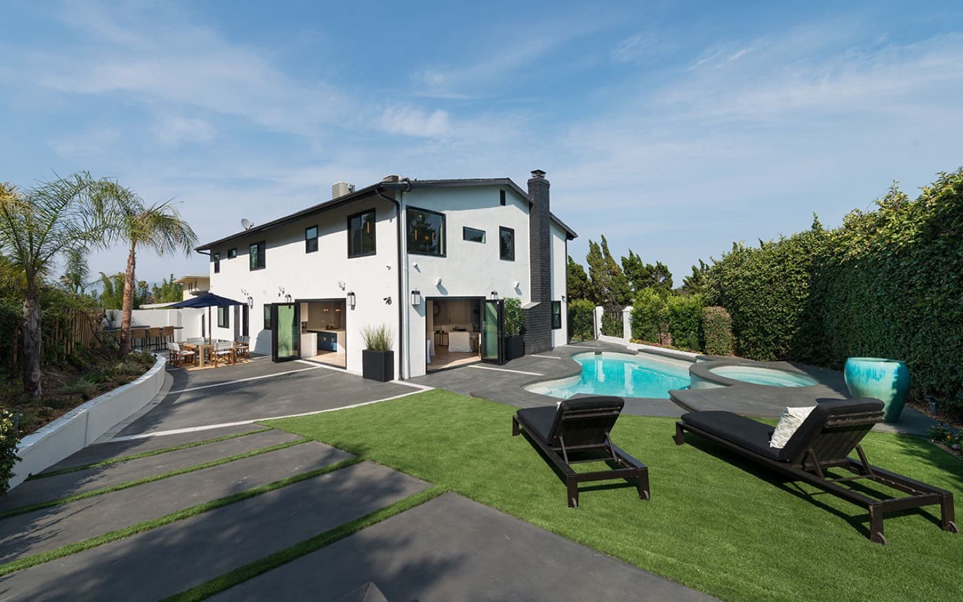 2655 Byron Pl