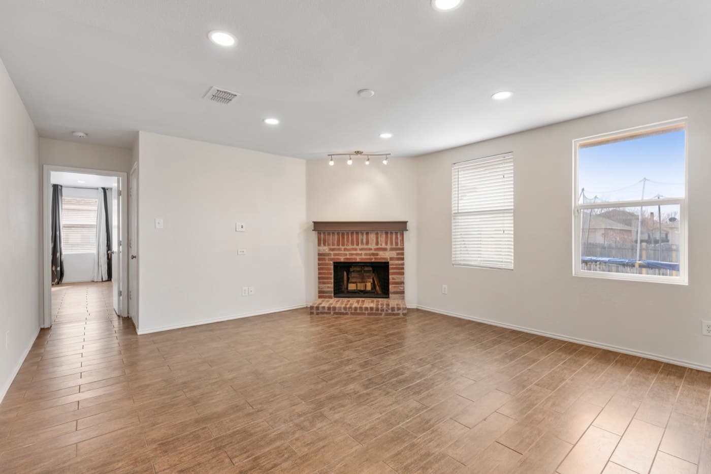 2909 Misty Way Dr
