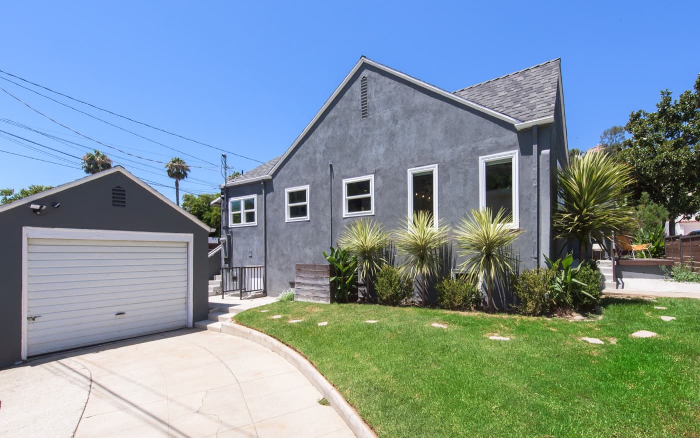 2924 Van Pelt Place