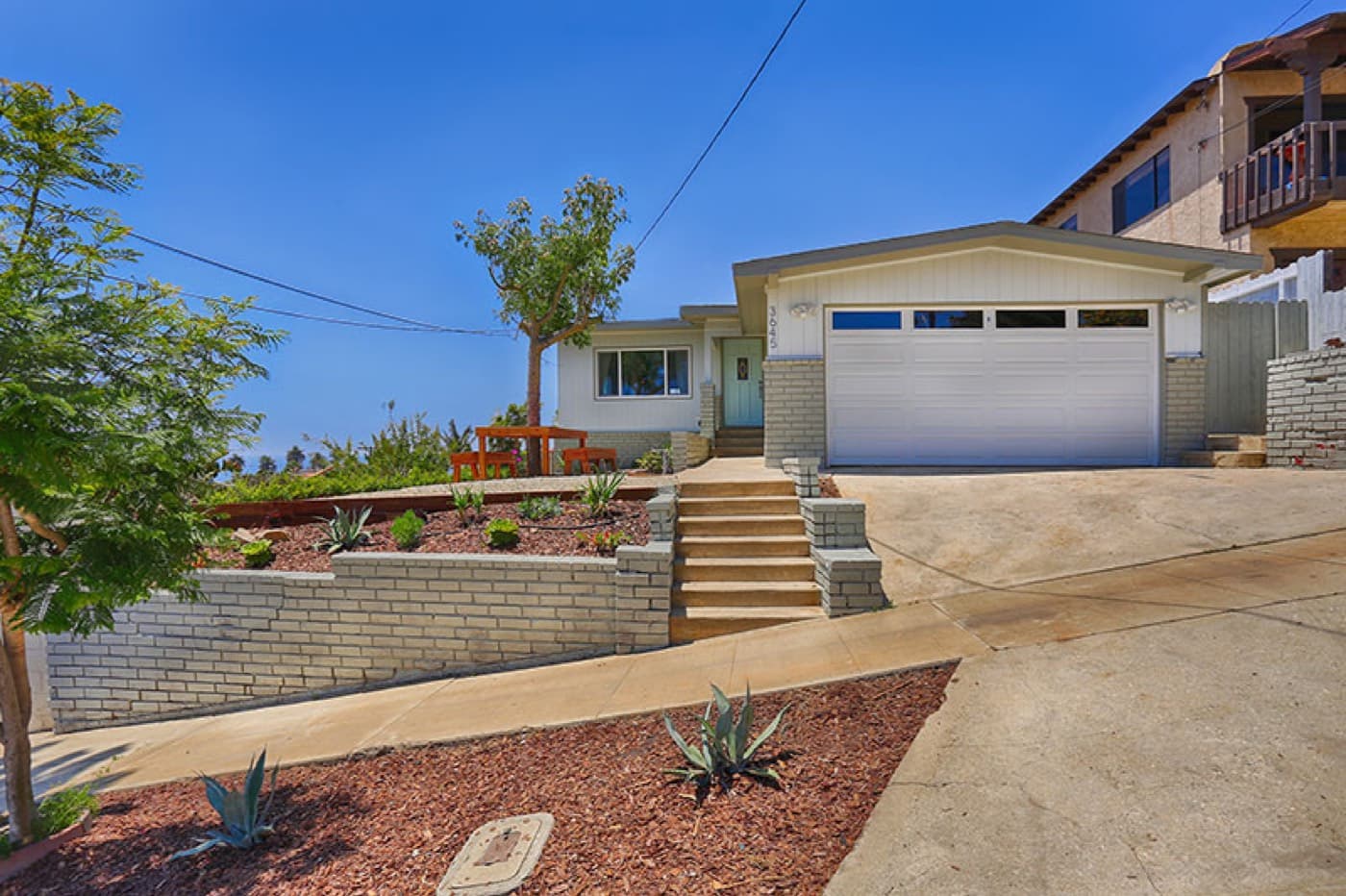 3645 Cabrillo Ave