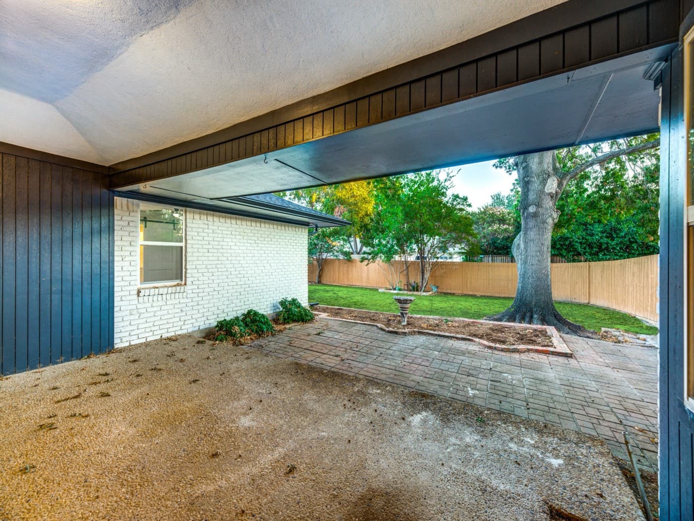 4056 Myerwood Lane