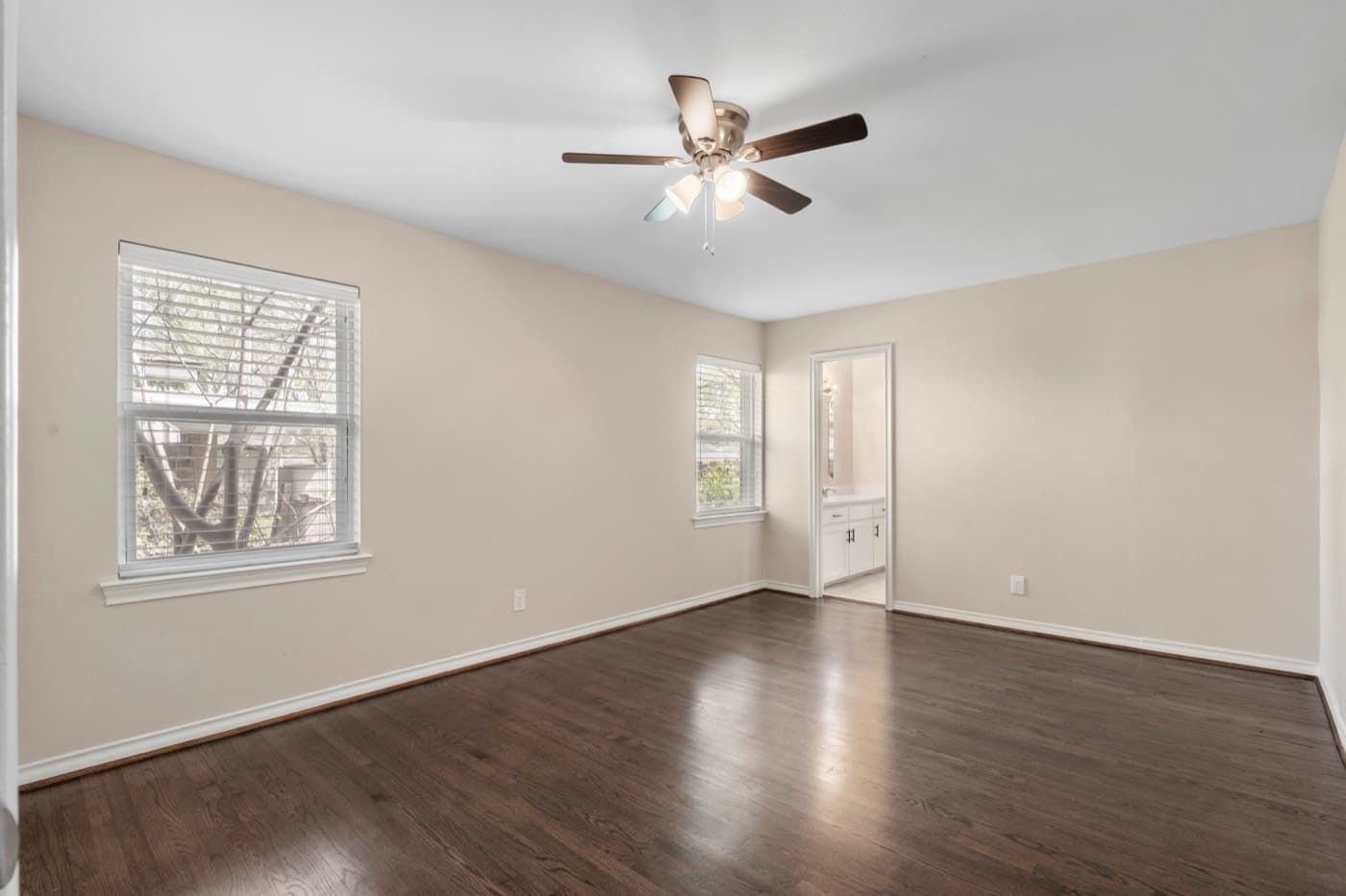 432 E Polk St