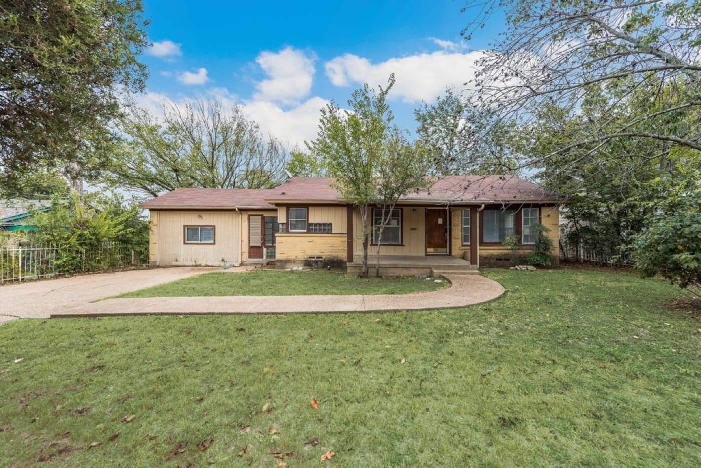4537 Nolan St