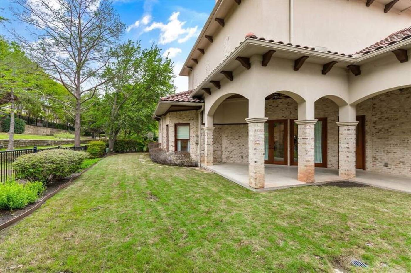 4739 Byron Cir