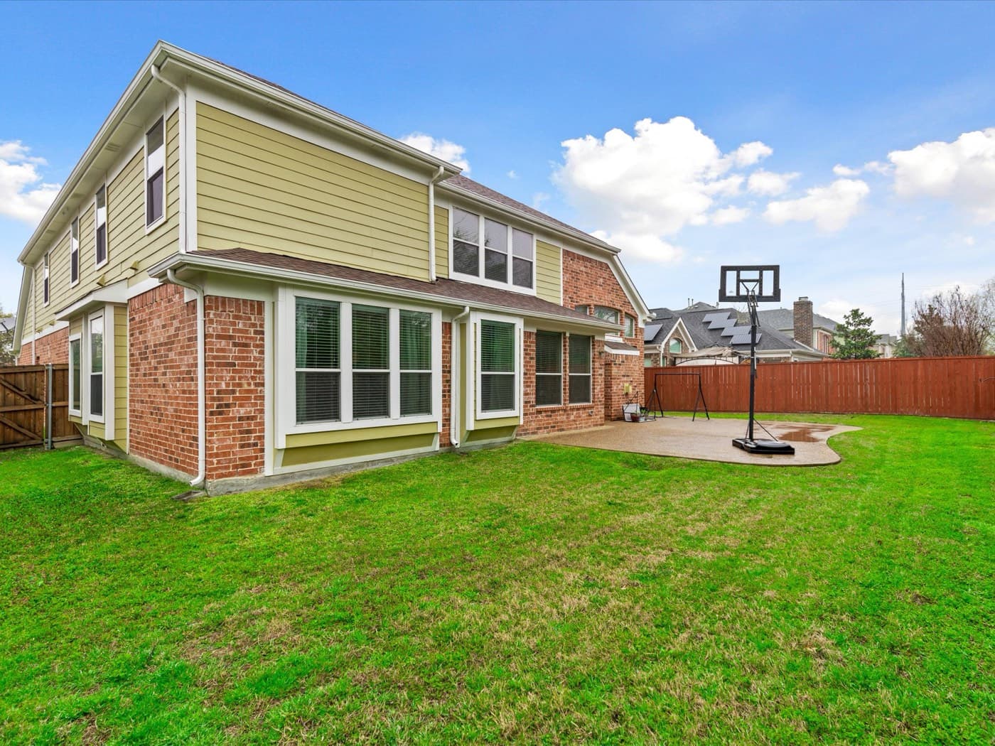 5212 St Croix Ct