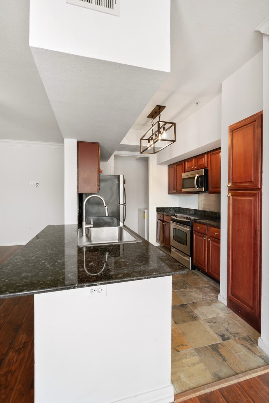 7575 Kirby Drive #2101