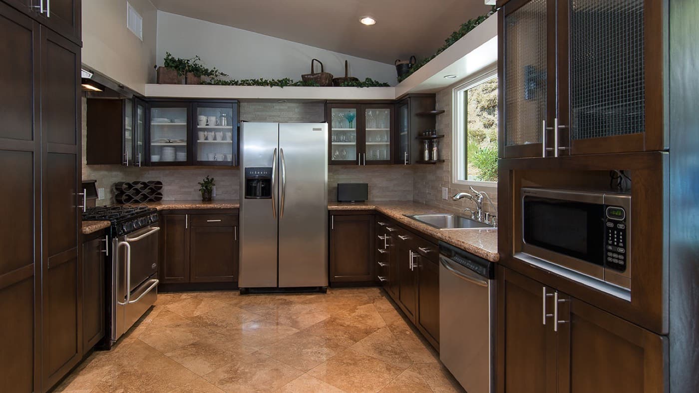 8057 Fareholm Dr