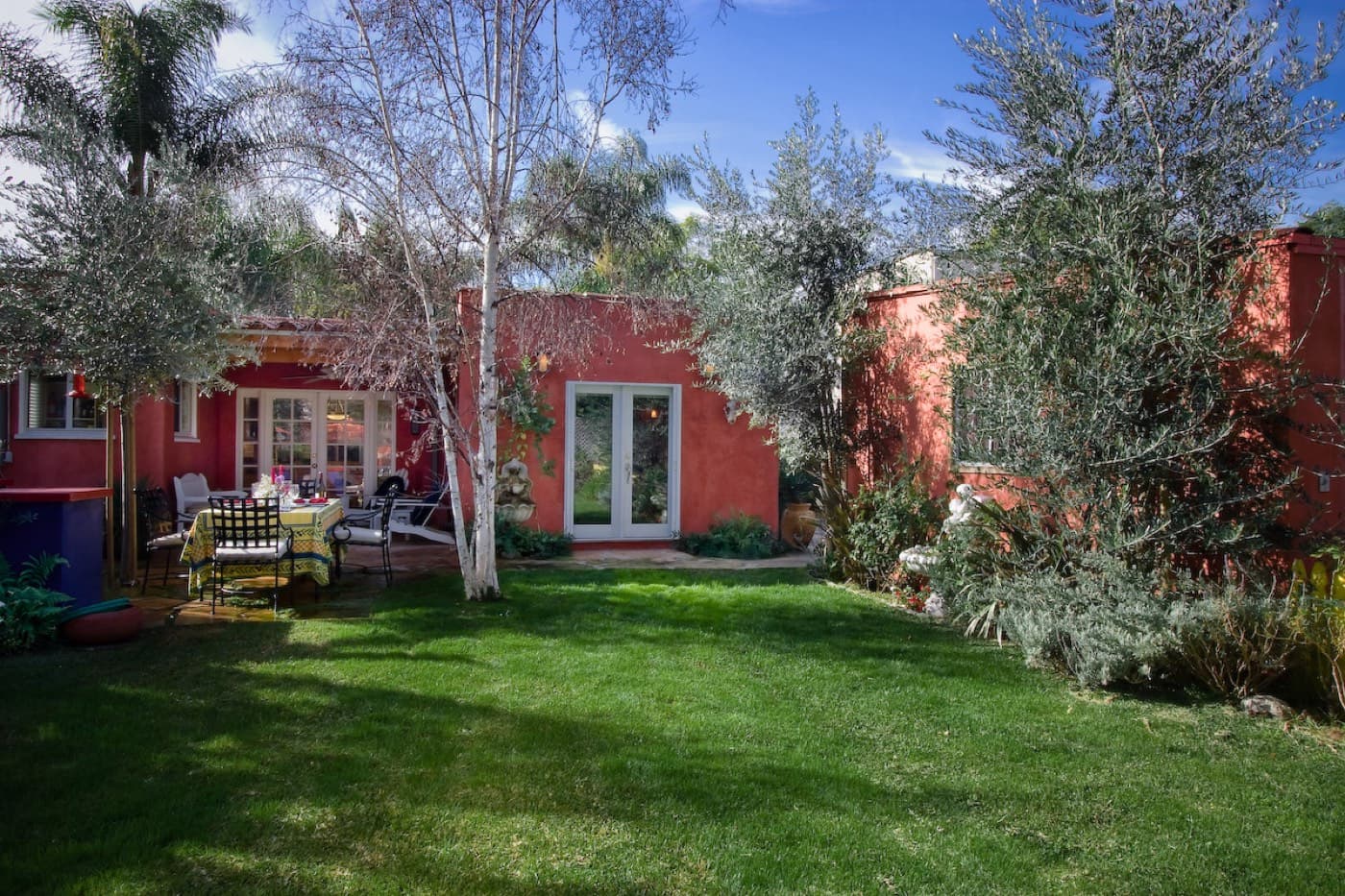 824 N Crescent Heights