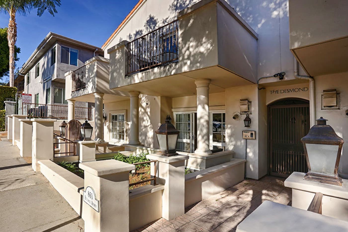 851 N San Vicente Blvd #127